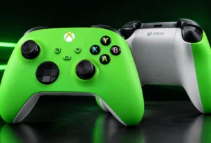 Controle Xbox sem fio na cor Velocity Green posicionado sobre superficie escura com iluminacao de estudio